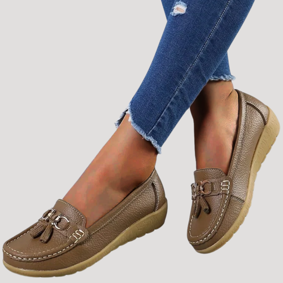 Elegante lage schoenen met pompons