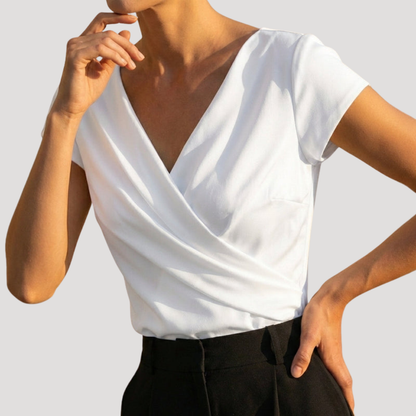 Soepel vallende blouse met V-hals en korte mouwen