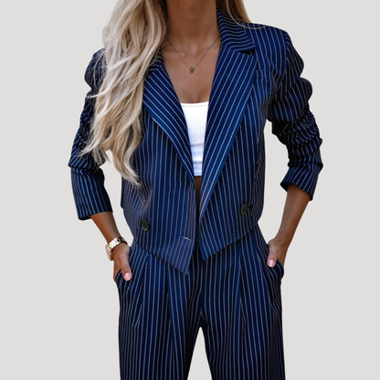 Gestreepte set met korte jas en wijde broek