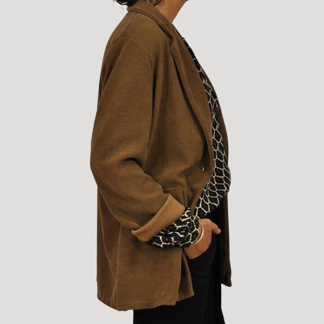 Elegante blouse met grafische print en V-hals