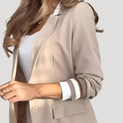 Nette 2-delige set met jasje en wijde broek