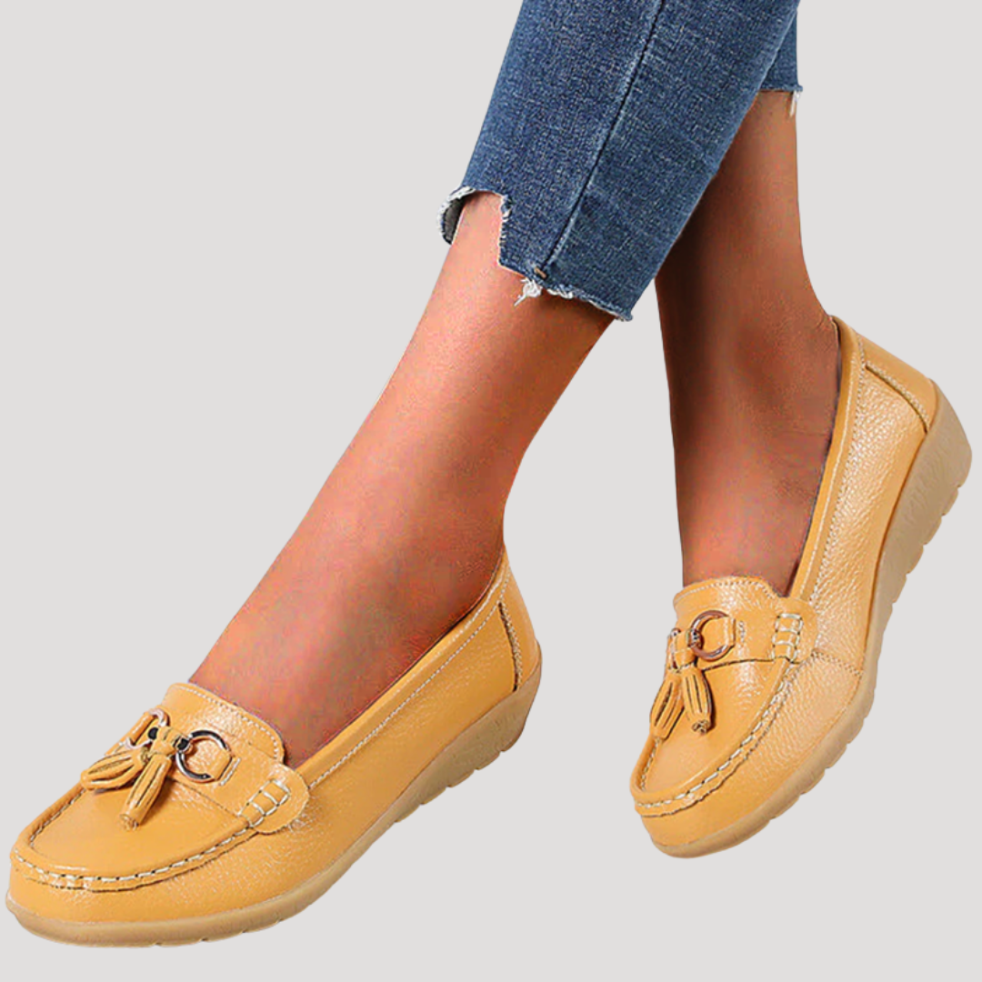 Elegante lage schoenen met pompons