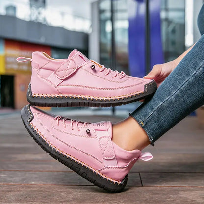 Sneakers met elastische band en klittenbandsluiting